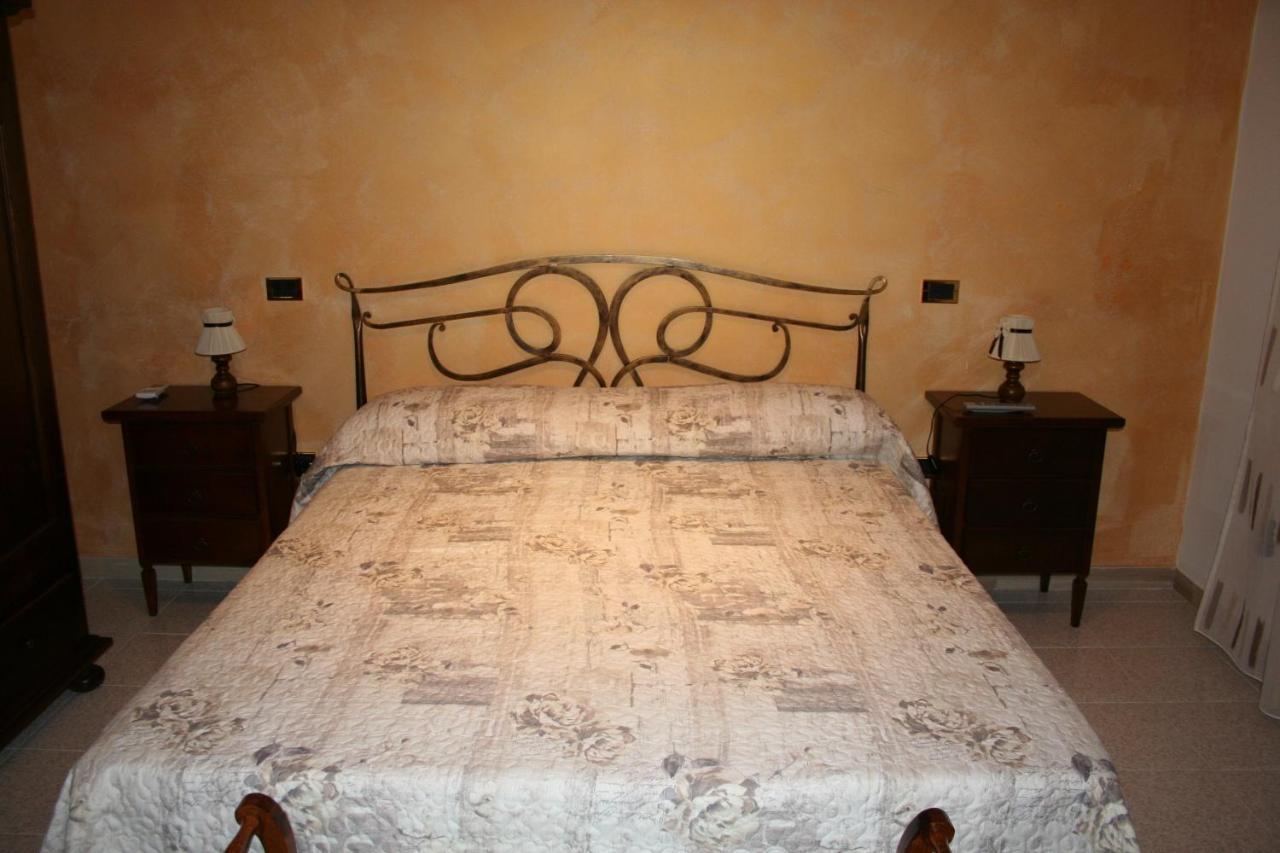 Costa D'Amalfi E Cilento Bed & Breakfast Pontecagnano Exterior photo